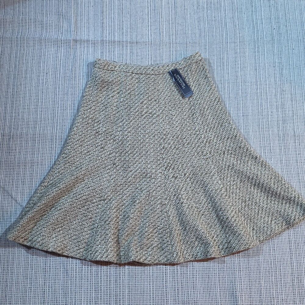 Jones New York Signature Women’s Mushroom Circle Skirt Beige Cream Size 10 NWT